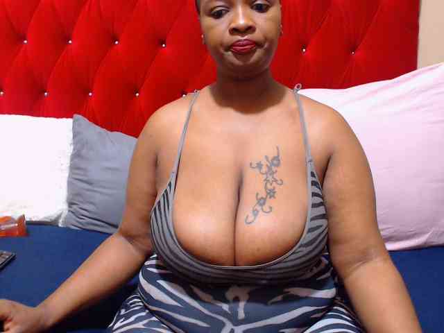 Bustytitsxx22