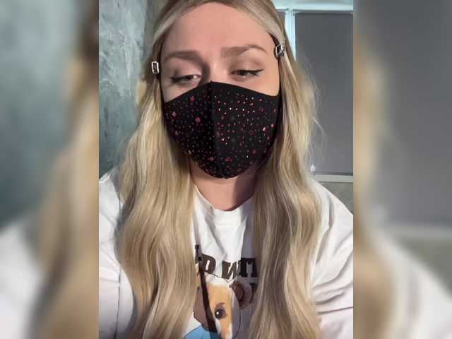 miminika-ice live cam on BongaCams