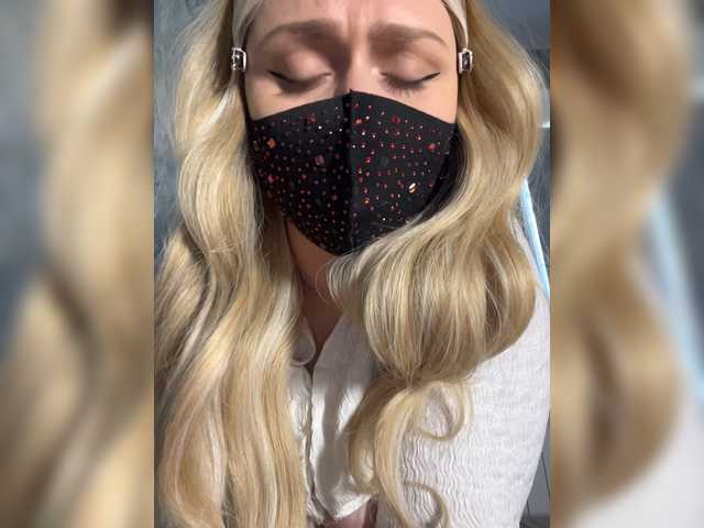 linaaaz live cam preview