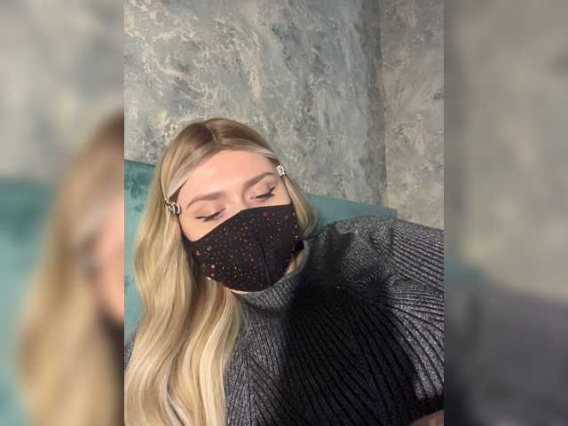 linaaaz live cam on BongaCams