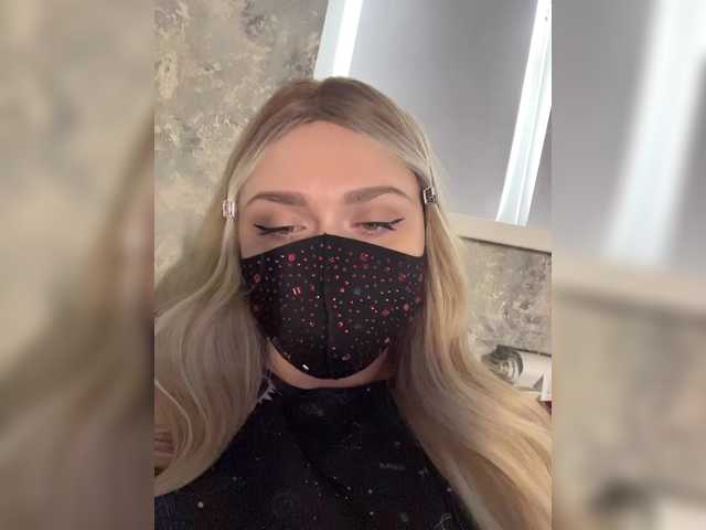 linaaaz live cam preview