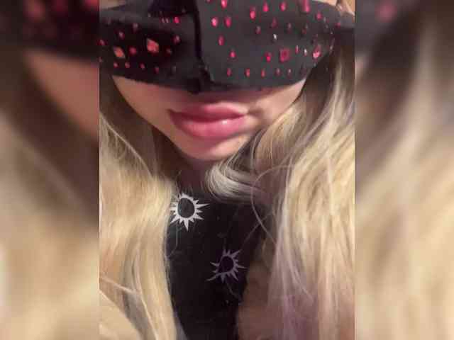 linaaaz webcam