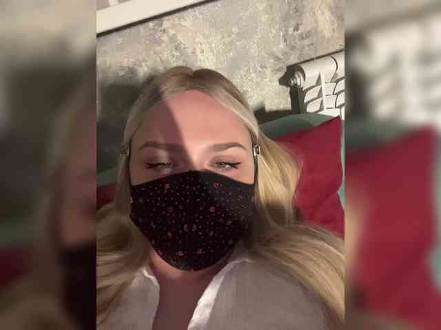 linaaaz webcam