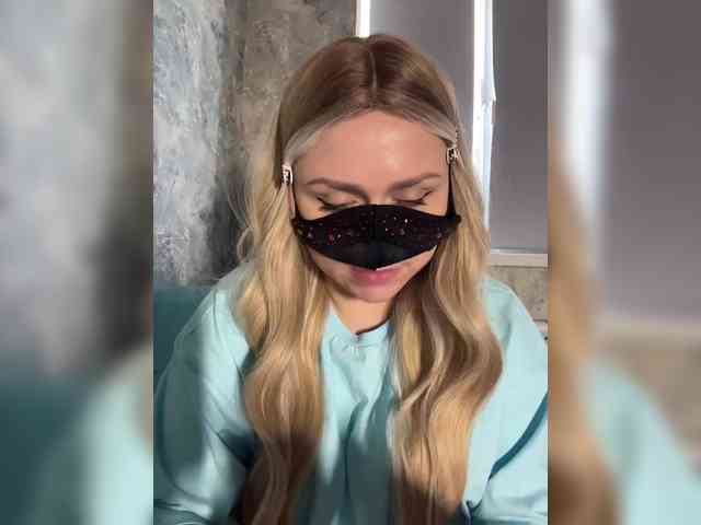 linaaaz webcam