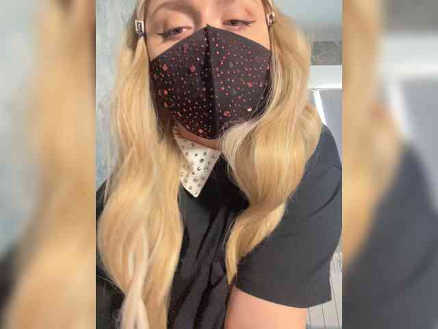 linaaaz webcam