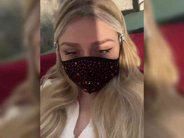 linaaaz webcam