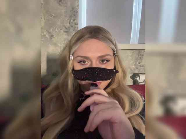 linaaaz webcam