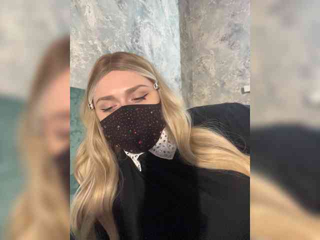 linaaaz webcam
