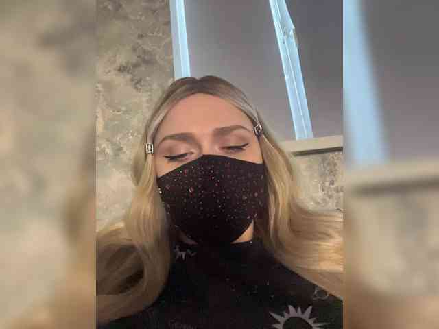 linaaaz webcam