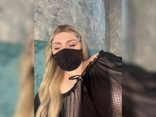 linaaaz webcam