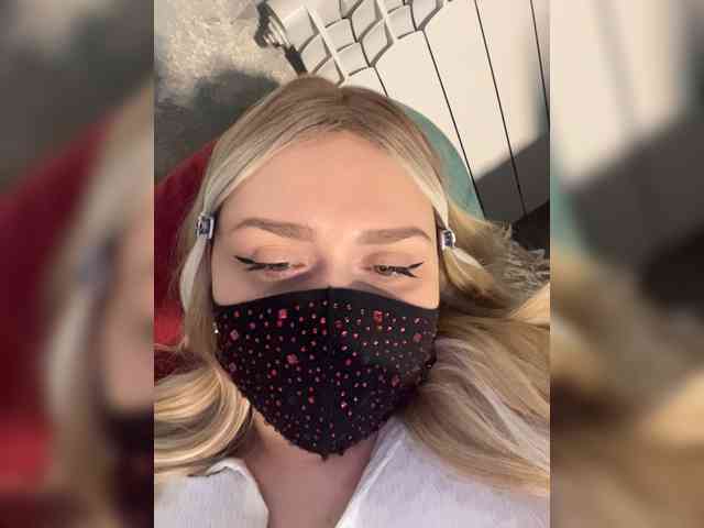 linaaaz webcam