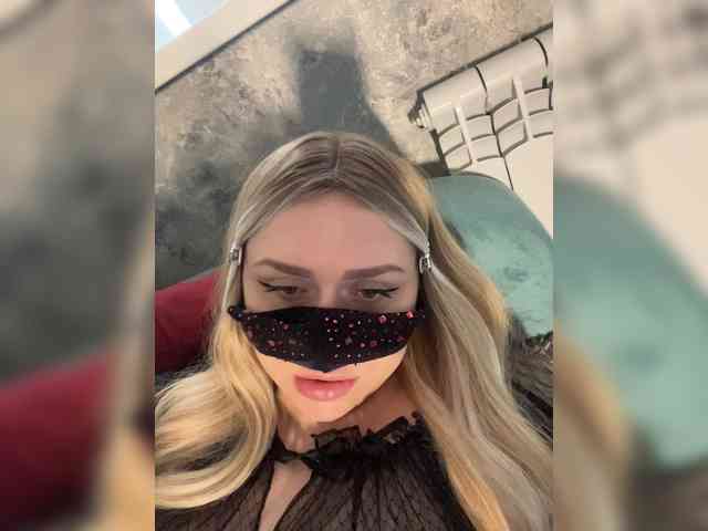 linaaaz webcam