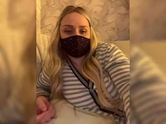 linaaaz webcam