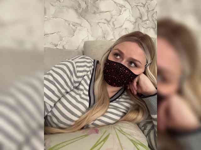 linaaaz webcam