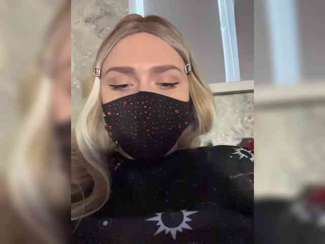 linaaaz webcam