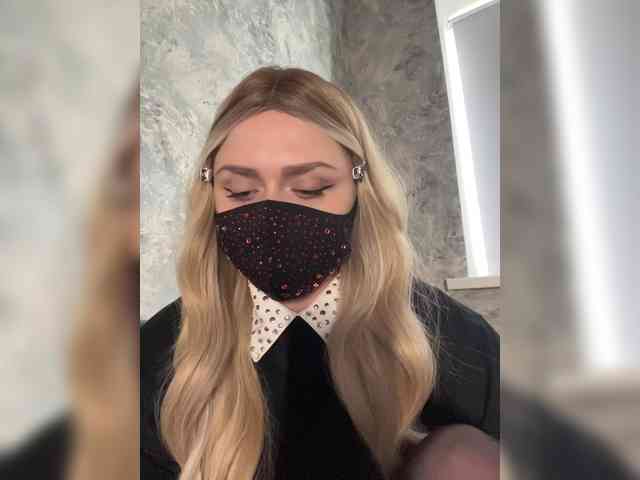 linaaaz webcam