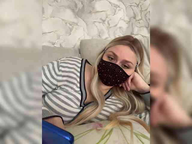 linaaaz webcam