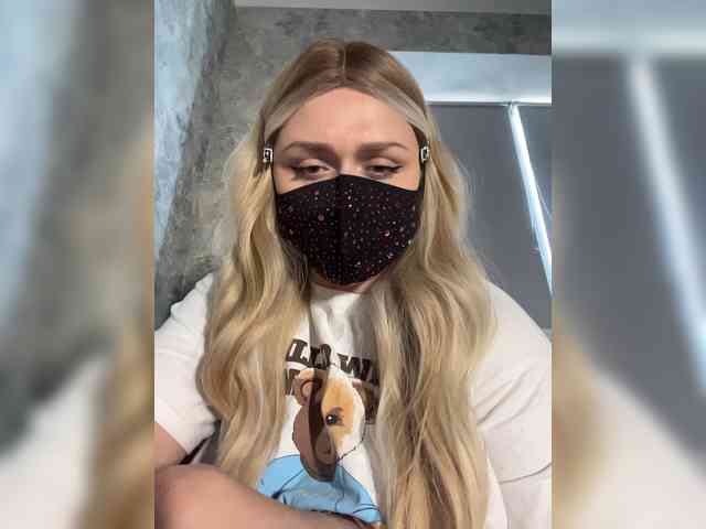 linaaaz webcam