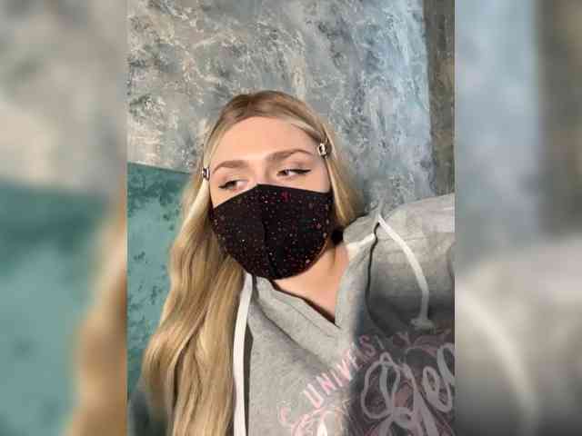 linaaaz webcam
