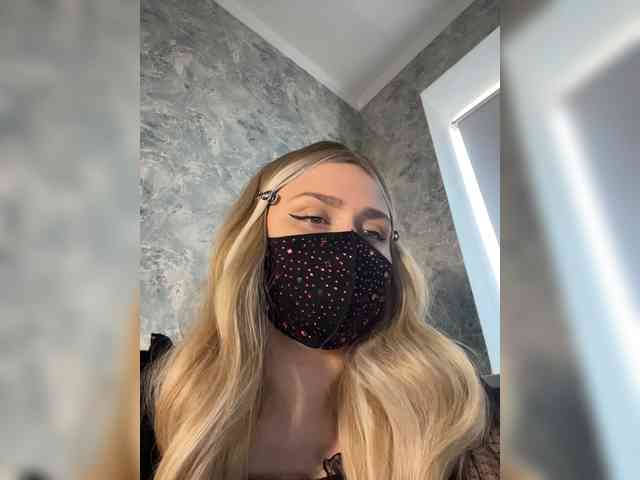 linaaaz webcam