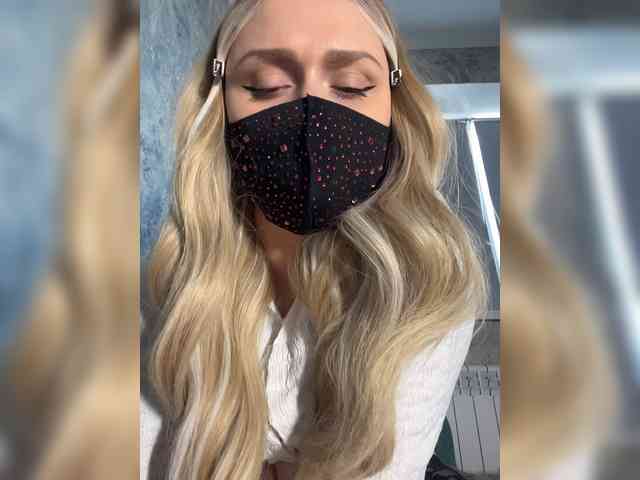linaaaz webcam