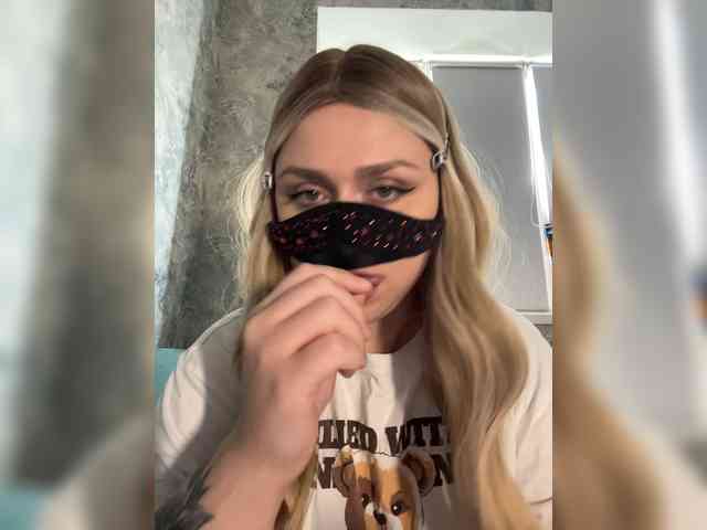 linaaaz webcam