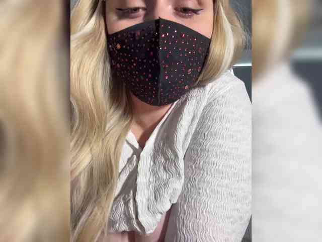 linaaaz webcam