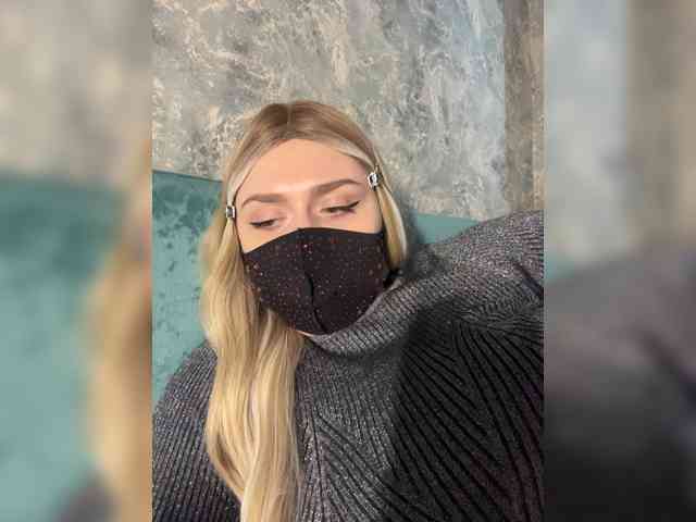 linaaaz webcam