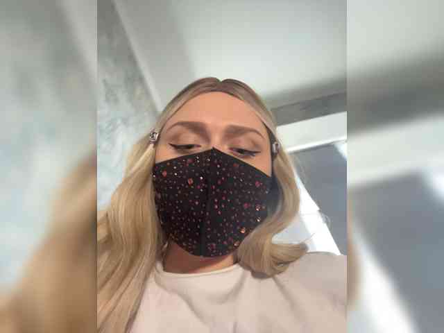 linaaaz webcam