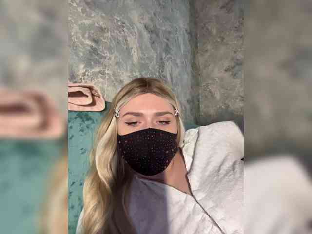 linaaaz webcam
