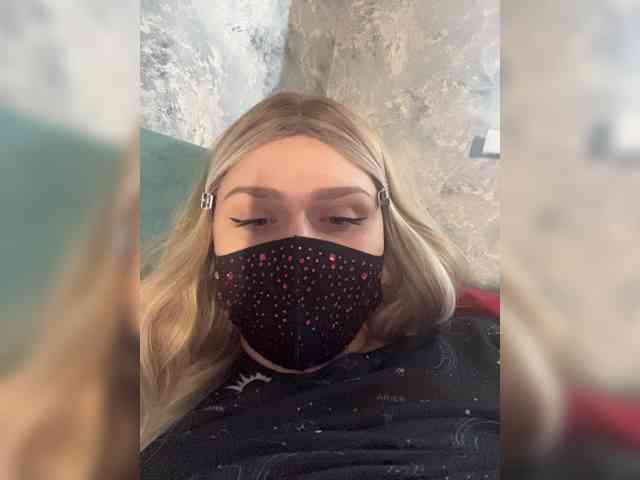 linaaaz webcam