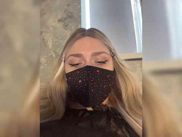 linaaaz webcam