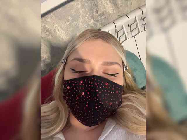 linaaaz webcam