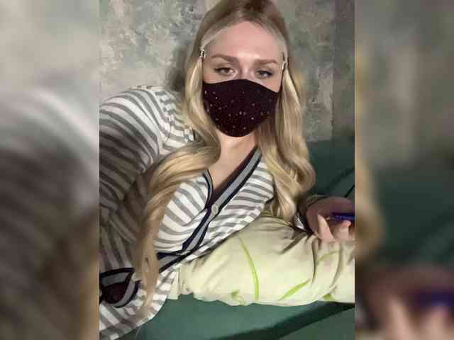 linaaaz webcam