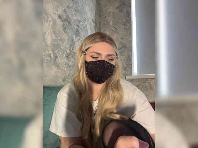 linaaaz webcam