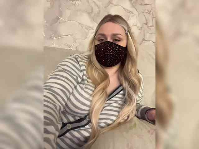 linaaaz webcam