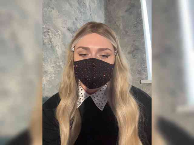 linaaaz webcam