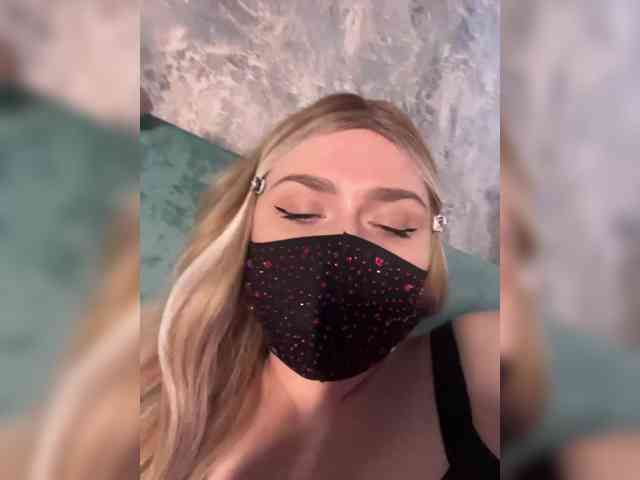 linaaaz webcam