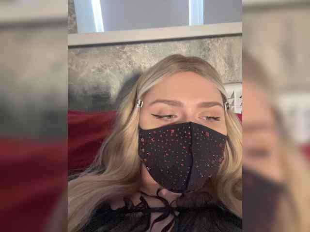 linaaaz webcam