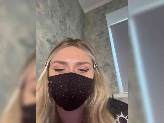 linaaaz webcam