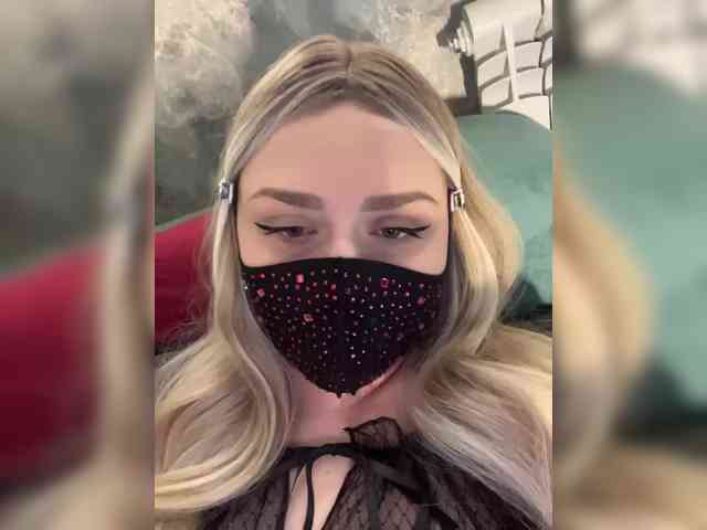 linaaaz webcam