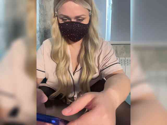 linaaaz webcam