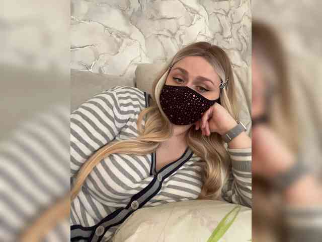 linaaaz webcam