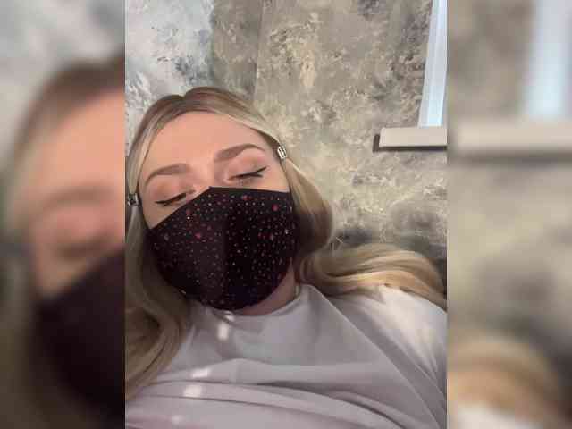 linaaaz webcam