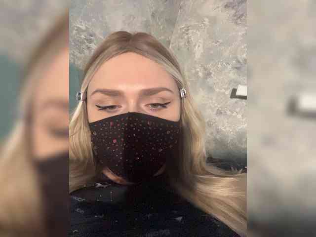 linaaaz webcam