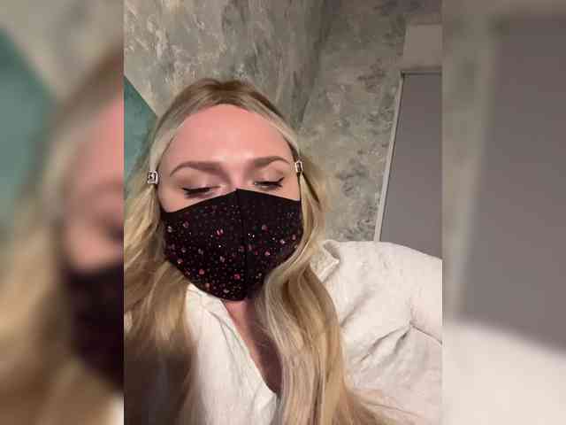 linaaaz webcam
