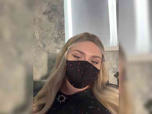 linaaaz webcam
