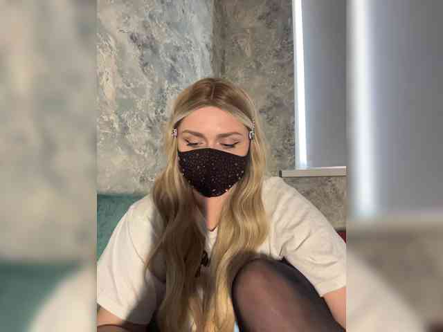 linaaaz webcam