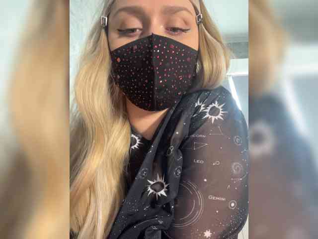 linaaaz webcam
