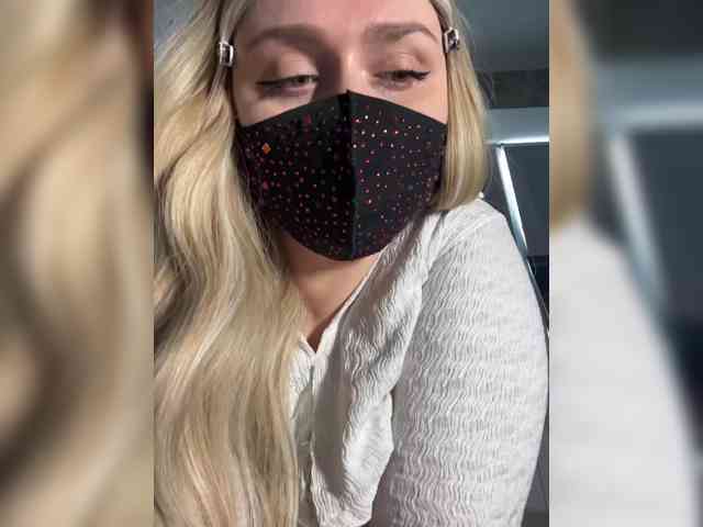 linaaaz webcam